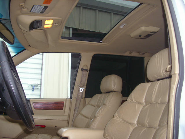 1995 Jeep Grand Cherokee Limited interior